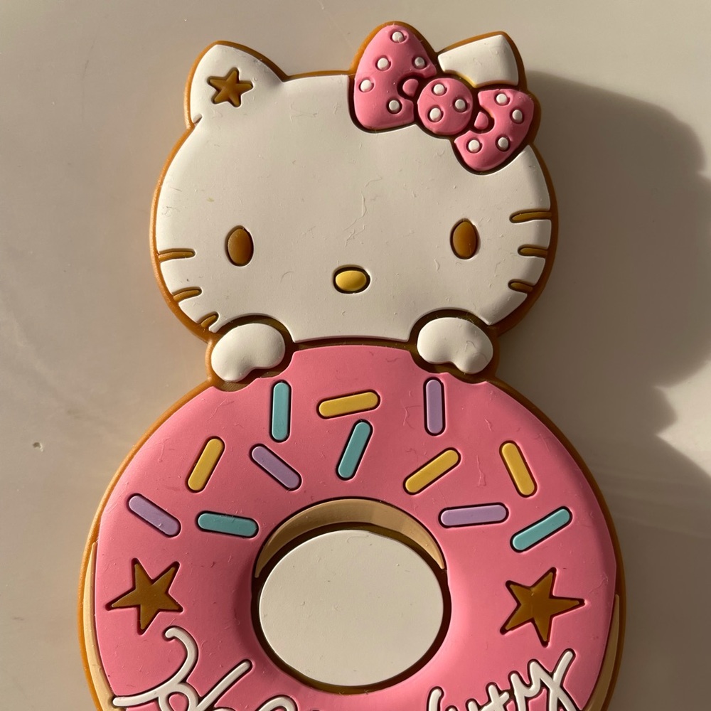 Hello Kitty Mirror - Picture 3 of 3